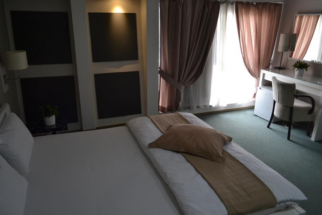 Guesthouse City Central International スコピエ エクステリア 写真