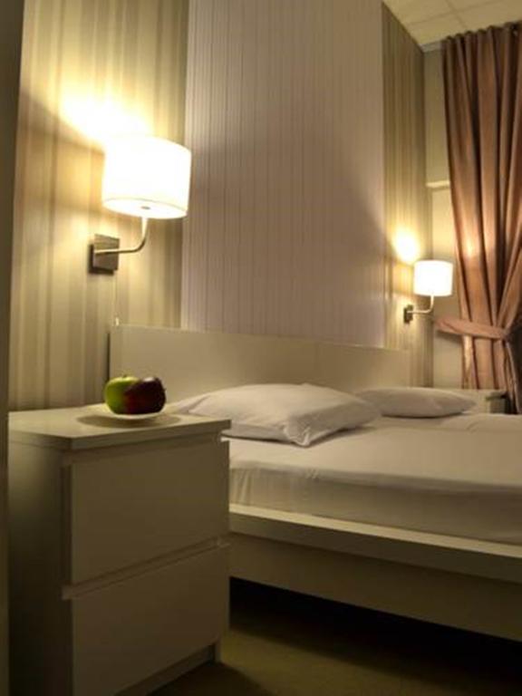 Guesthouse City Central International スコピエ エクステリア 写真