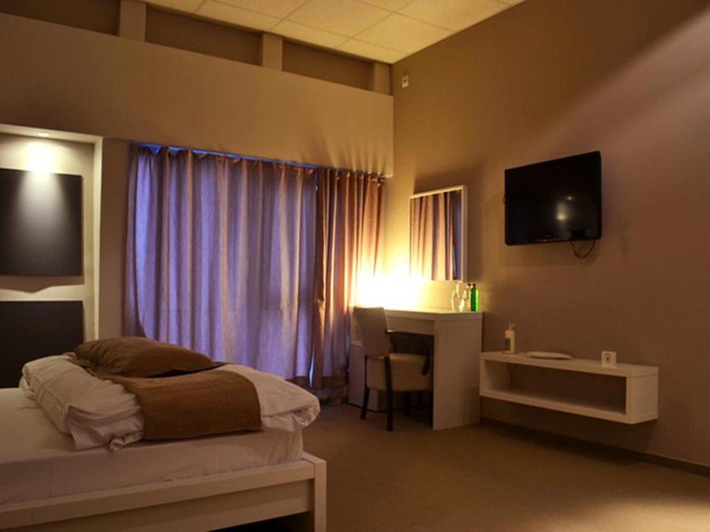Guesthouse City Central International スコピエ エクステリア 写真