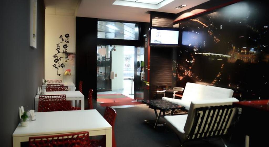 Guesthouse City Central International スコピエ エクステリア 写真
