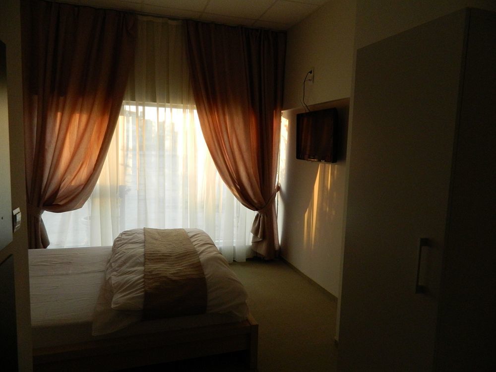 Guesthouse City Central International スコピエ エクステリア 写真