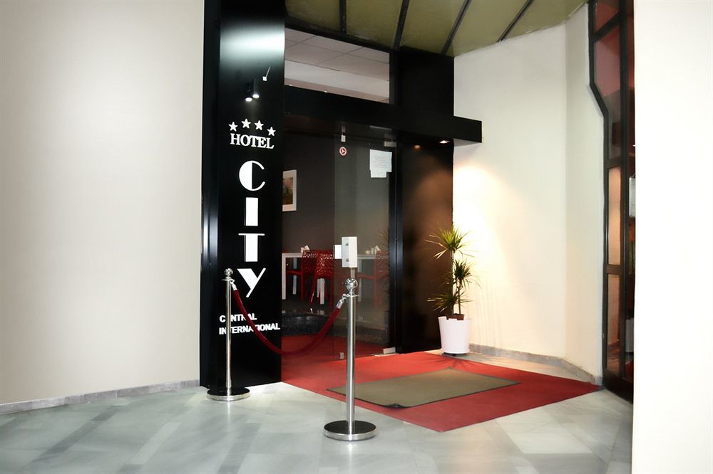 Guesthouse City Central International スコピエ エクステリア 写真